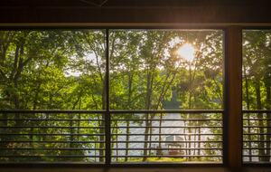 Elegant Retreat Overlooking Wilson Lake - Florence, Alabama