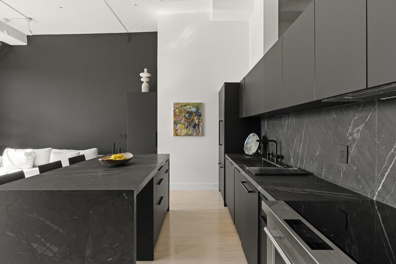 SF Penthouse Loft - San Francisco, California