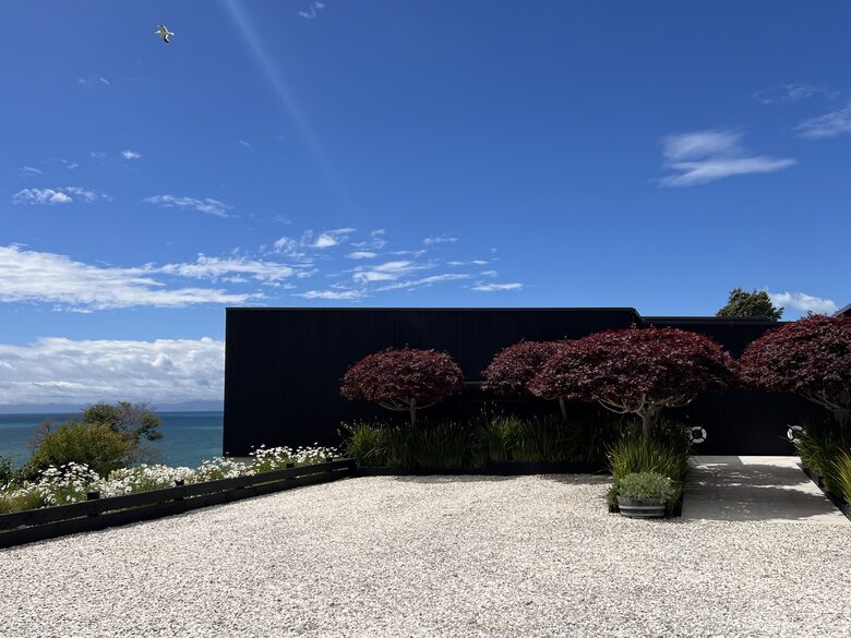 Stunning Beach House in Kaiteriteri - Motueka, New Zealand