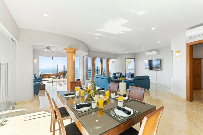 Bayview Villa Above Los Muertos Beach with Private Infinity Pool - Vallarta, Mexico