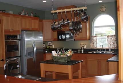 Oceanview Lodge with Over 600’ of Waterfront - Coupeville, Washington
