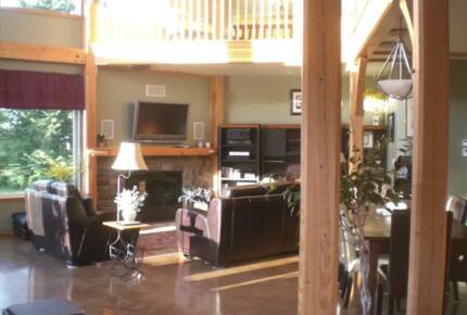 Oceanview Lodge with Over 600’ of Waterfront - Coupeville, Washington