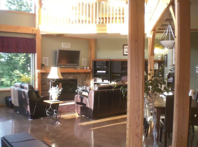 Oceanview Lodge with Over 600’ of Waterfront - Coupeville, Washington