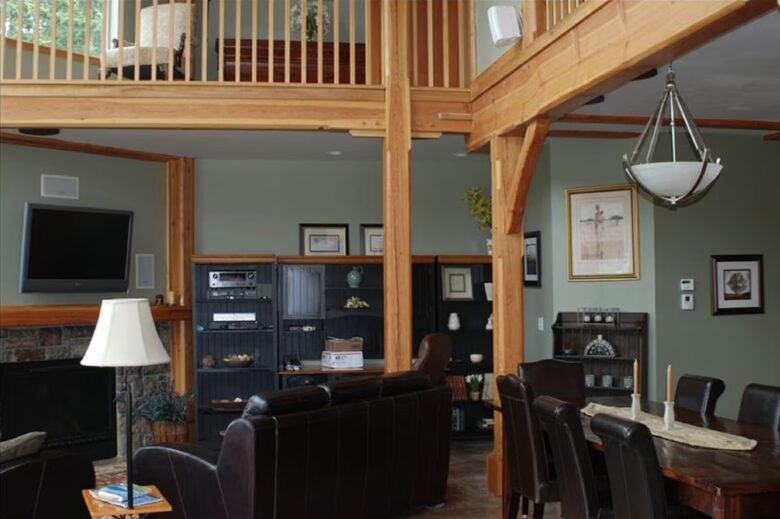 Oceanview Lodge with Over 600’ of Waterfront - Coupeville, Washington