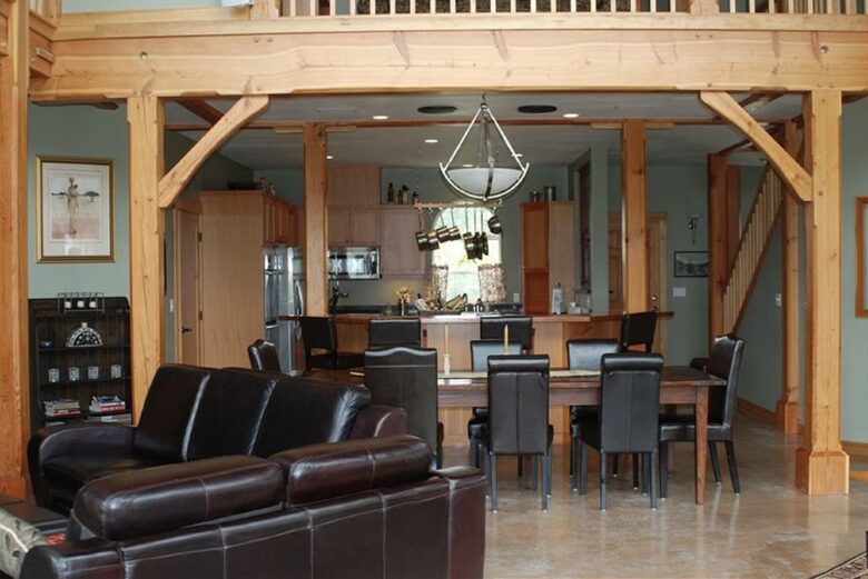 Oceanview Lodge with Over 600’ of Waterfront - Coupeville, Washington