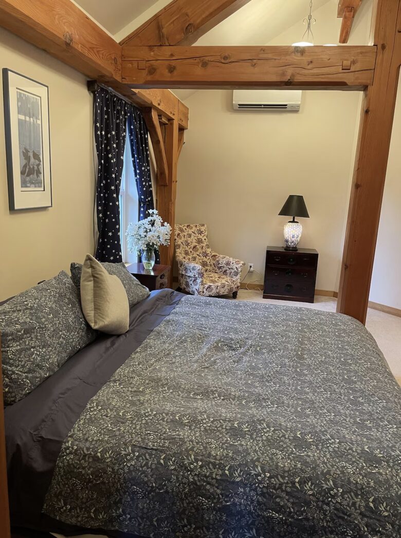Oceanview Lodge with Over 600’ of Waterfront - Coupeville, Washington