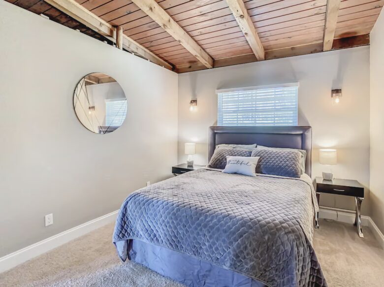 Tranquil Escape on Dowling Lake with Pool, Spa & Firepit - Dade City, Florida