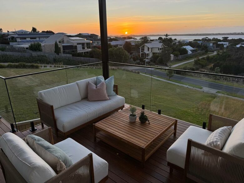 Architectural Elegance with Coastal Views - San Remo, Australia