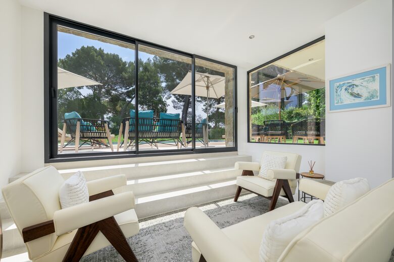 Elegant Mediterranean Retreat in Prestigious Cap d’Antibes - Cap d'Antibes, France