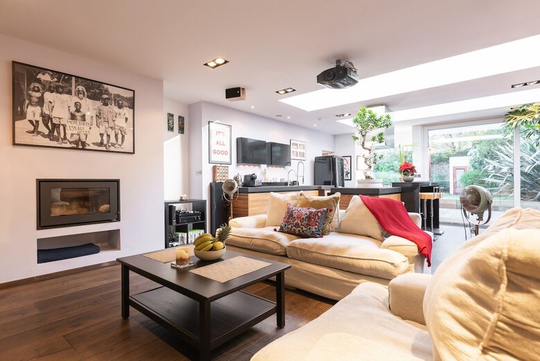 Elegant Dublin Residence with Private Garden Retreat - Dublin, Ireland