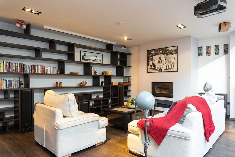 Elegant Dublin Residence with Private Garden Retreat - Dublin, Ireland