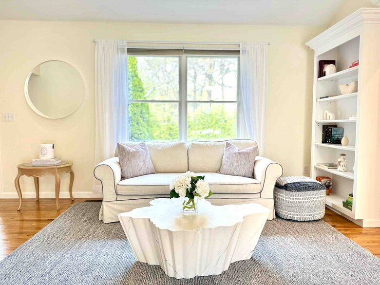Private Southampton Oasis with Pool, Hot Tub & Beaches Nearby - Hampton Bays, New York