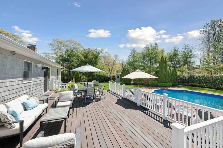 Private Southampton Oasis with Pool, Hot Tub & Beaches Nearby - Hampton Bays, New York