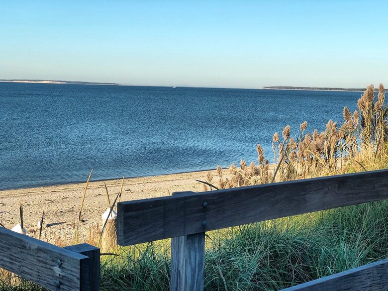 Private Southampton Oasis with Pool, Hot Tub & Beaches Nearby - Hampton Bays, New York