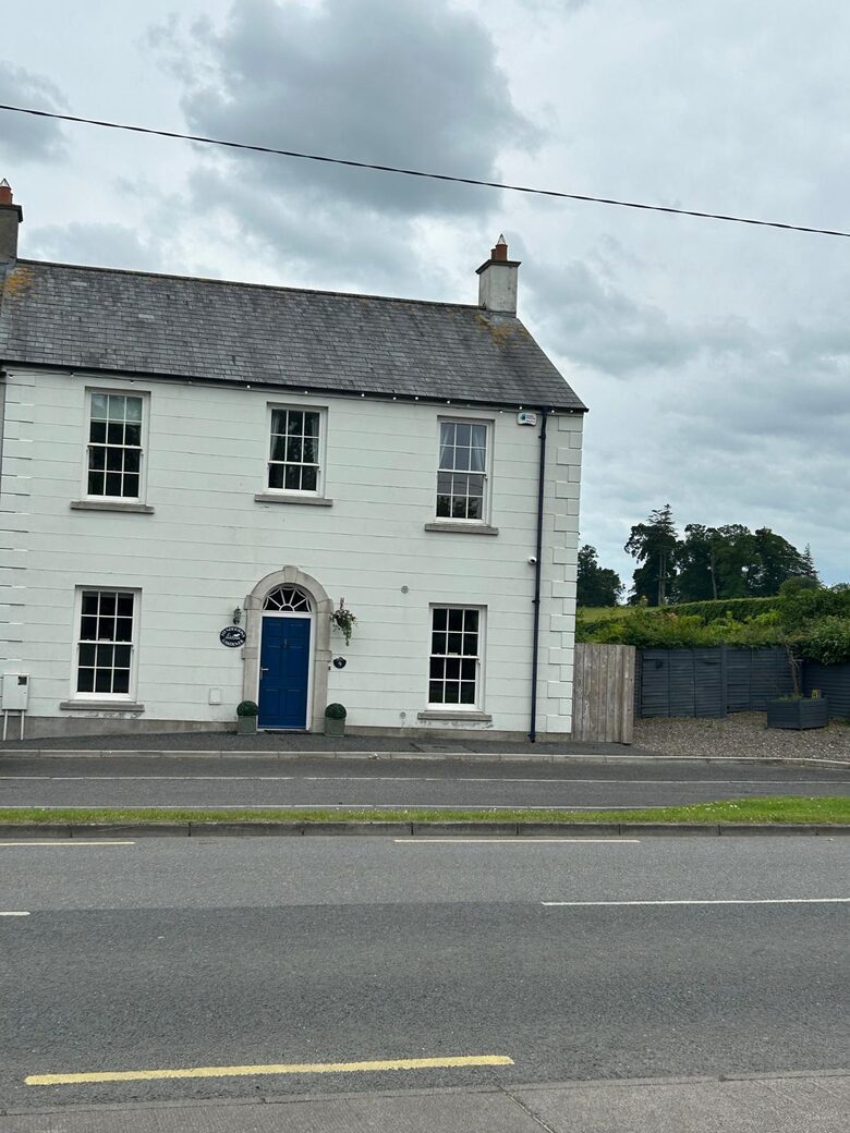 Rustic Townhouse on Castle Leslie Estate - Glaslough, Ireland
