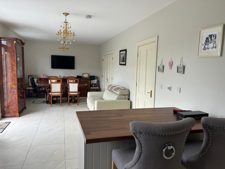 Rustic Townhouse on Castle Leslie Estate - Glaslough, Ireland