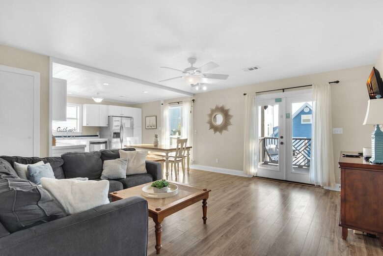 Multi-Level Beachside Elegance with Private Pool & Carriage House - Destin, Florida