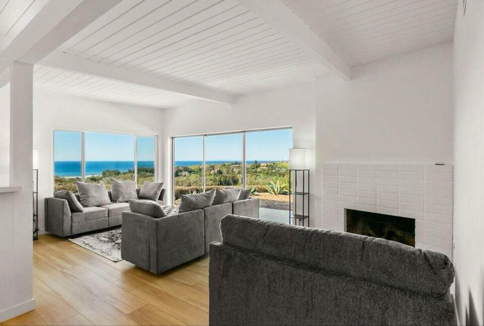 Malibu’s Ocean & Mountain View Escape - Malibu, California