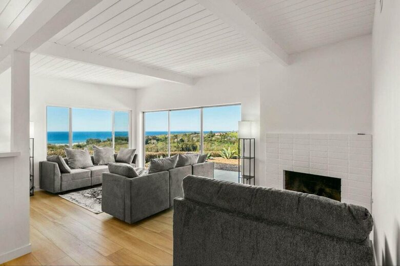 Malibu’s Ocean & Mountain View Escape - Malibu, California
