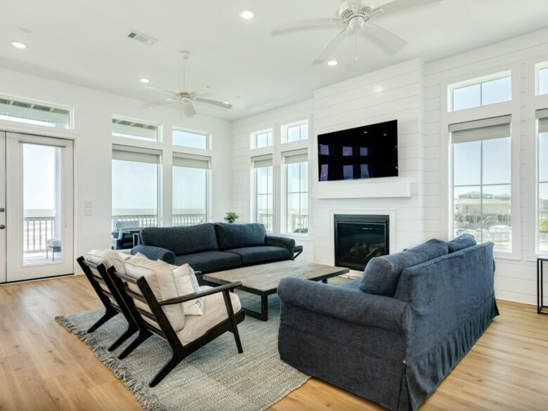 Elegant Gulf-Front Haven in Beachside Village - Galveston, Texas