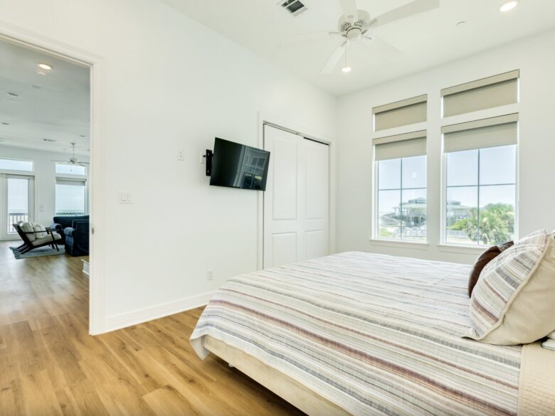 Elegant Gulf-Front Haven in Beachside Village - Galveston, Texas
