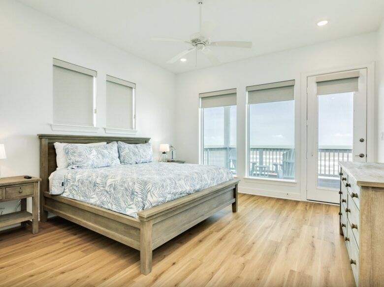 Elegant Gulf-Front Haven in Beachside Village - Galveston, Texas