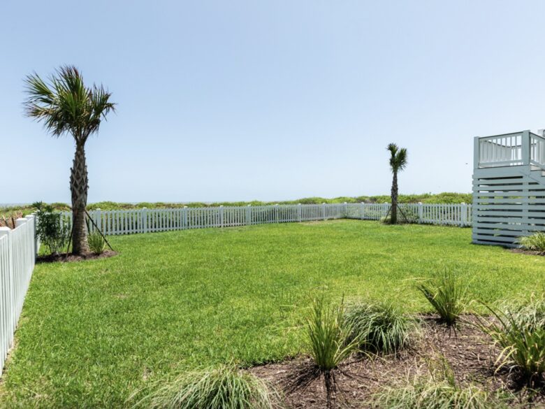 Elegant Gulf-Front Haven in Beachside Village - Galveston, Texas