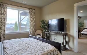 Pacific Northwest Luxe Home Near Woodinville Wineries - Bothell, Washington