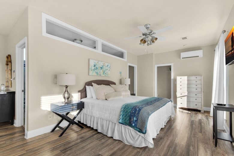 Multi-Level Beachside Elegance with Private Pool & Carriage House - Destin, Florida