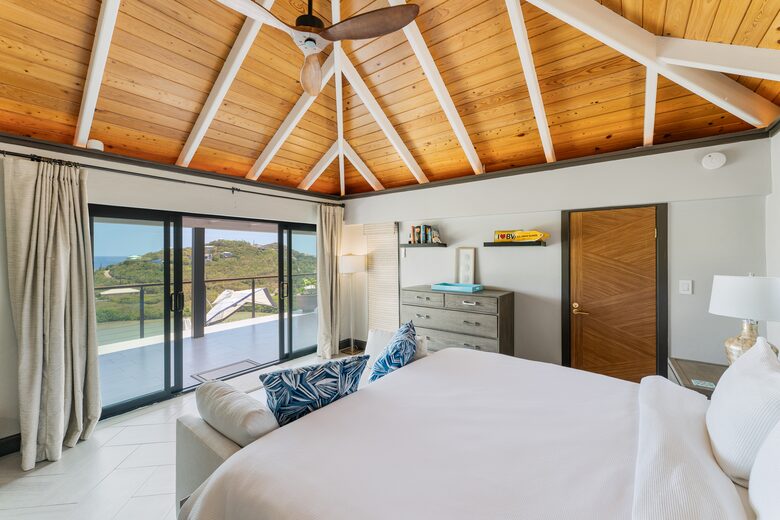 Villa Kia Orana: An Exquisite Island Retreat with Unmatched Views - Saint John, Virgin Islands, U.S.