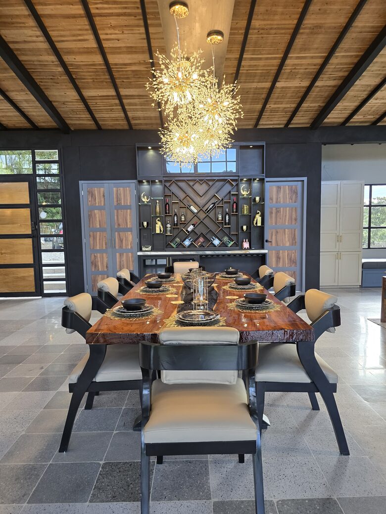 A Refined Mountain Haven in the Andes - San Pedro de los Milagros, Colombia