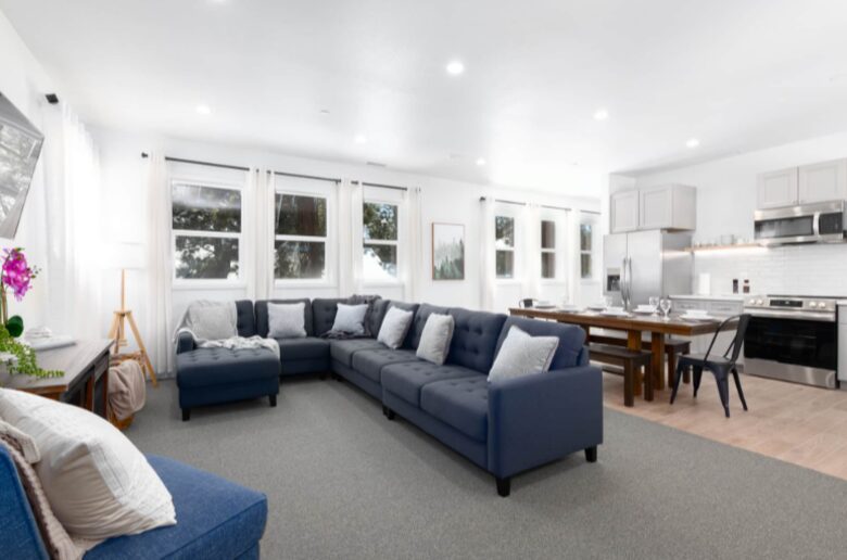 Elegant Alpine Escape in the Heart of Mammoth - Mammoth Lakes, California