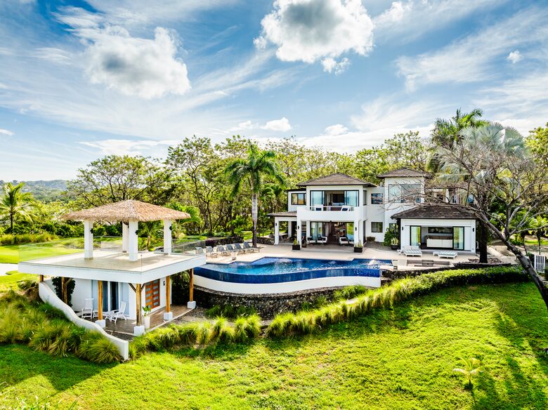 The Point - Tamarindo, Costa Rica