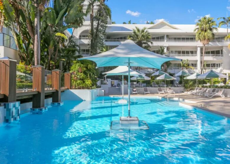 Charming Tropical Escape with Ocean or Pool Views - Palm Cove, Australia