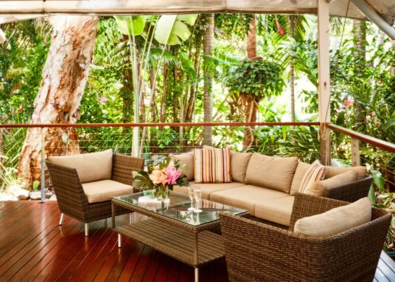 Charming Tropical Escape with Ocean or Pool Views - Palm Cove, Australia