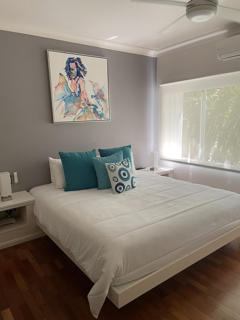 Charming Tropical Escape with Ocean or Pool Views - Palm Cove, Australia