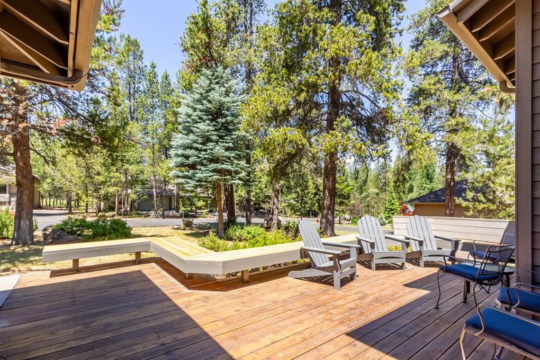 Elegant Escape Under the Pines - Sunriver, Oregon
