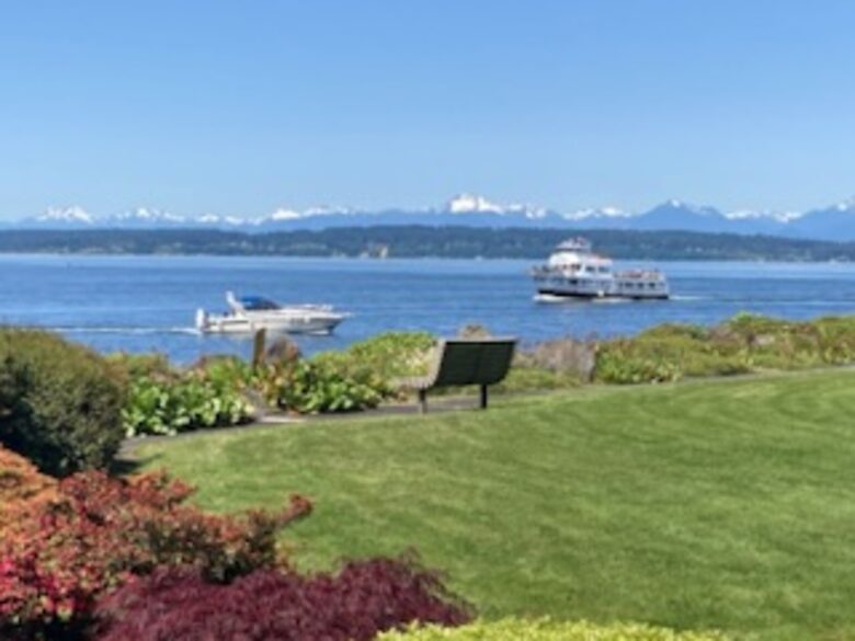 Elegant Waterfront Corner Residence with Sweeping Puget Sound Views - Seattle, Washington