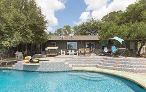 Refined Hill Country Retreat on 30 Acres - Driftwood, Texas