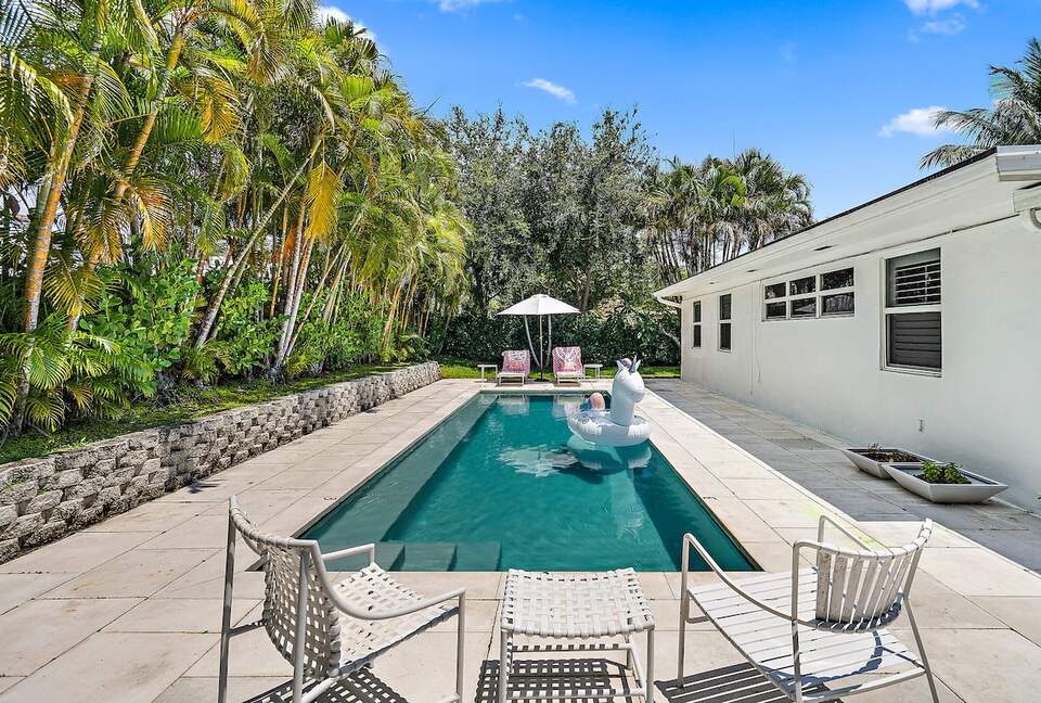 Mid-Century Elegance Near the Intracoastal - North Palm Beach, Florida