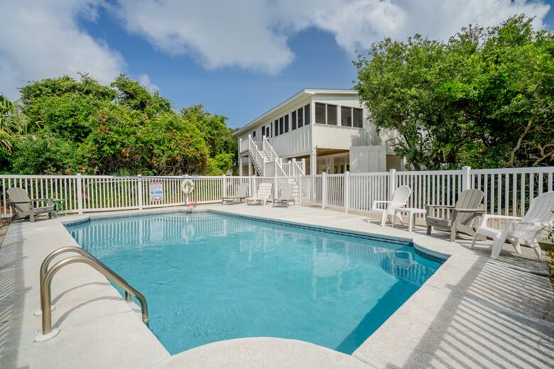 Tranquil Retreat with Private Pool - Eastpoint, Florida