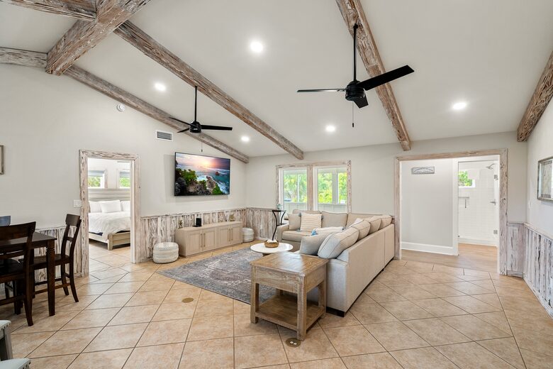 Tranquil Retreat with Private Pool - Eastpoint, Florida