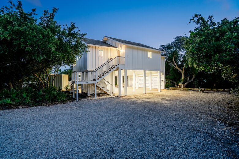 Tranquil Retreat with Private Pool - Eastpoint, Florida