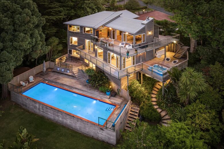 Matakana Haven with Panoramic Sea Views - Matakana, New Zealand