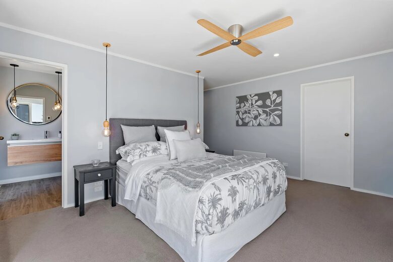 Matakana Haven with Panoramic Sea Views - Matakana, New Zealand