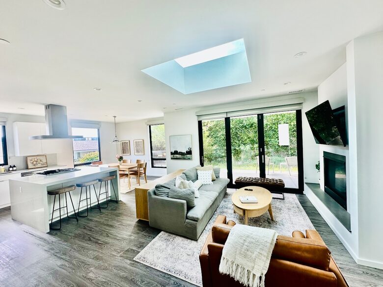 Timeless Elegance by the Sea in Olde Del Mar - Del Mar, California