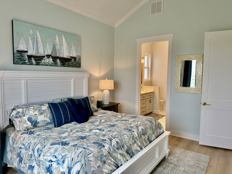 King Master with Ensuite Bath