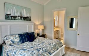 King Master with Ensuite Bath