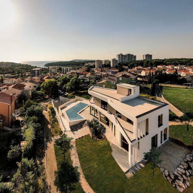 Private design-villa with large pool in Pula - Pula, Croatia