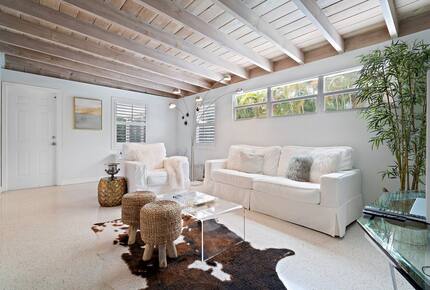 Mid-Century Elegance Near the Intracoastal - North Palm Beach, Florida
